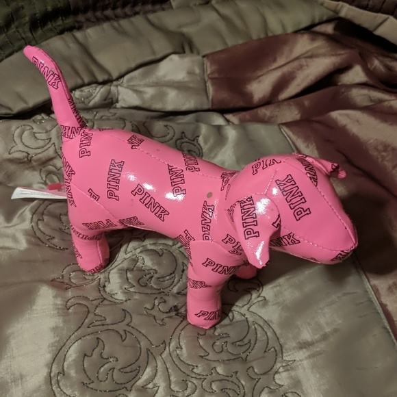 VS Pink Dog - Picture 2 of 4